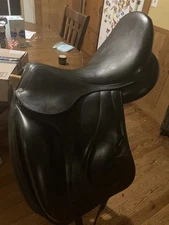 18 Inch MW Antares Dressage Saddle