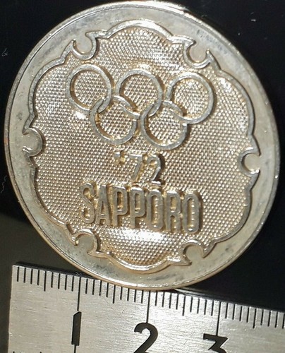 1972 Japan Sapporo Olympic Commemorative Medal, Silver Color Vintage A - Picture 3 of 4