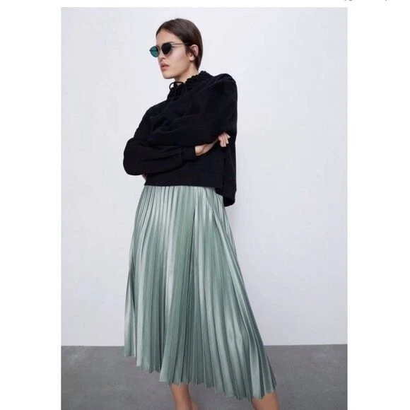 Green pleated midi skirt cheap zara