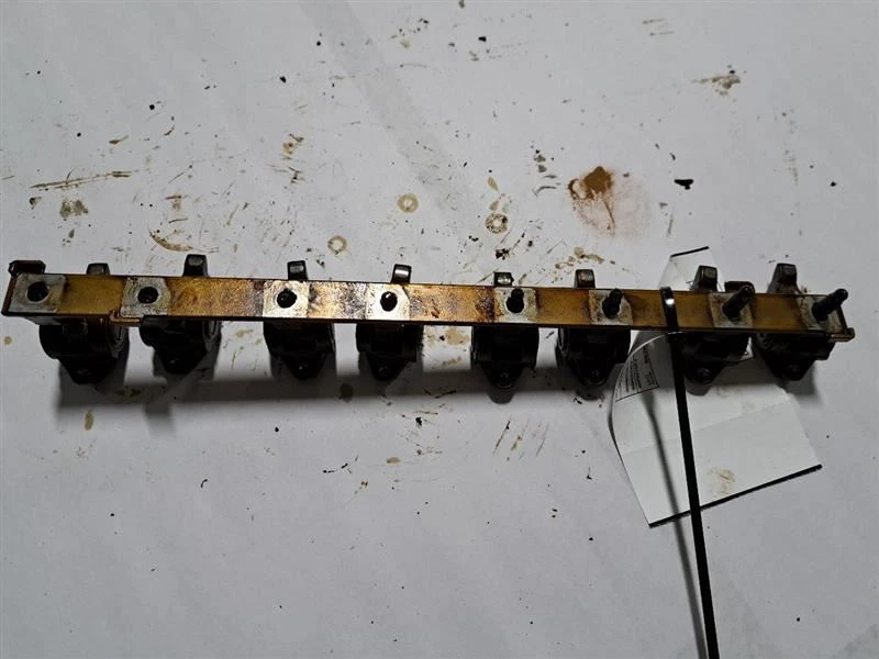 RIGHT SIDE ROCKER ARMS  FOR GMC YUKON 2002 - Image 4 of 4