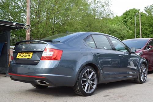 2015 SKODA OCTAVIA 2.0 TDI CR 184 VRS HATCHBACK MANUAL HUGE SPEC 2 KEYS NAVI - Picture 3 of 20