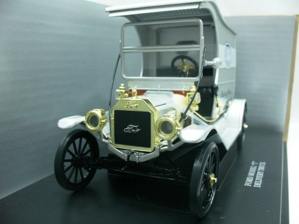 Ford Model T delivery truck フォードモデル 1/18 WOW EXTREMELY RARE Ford Model T 1914 Delivery Van Ford