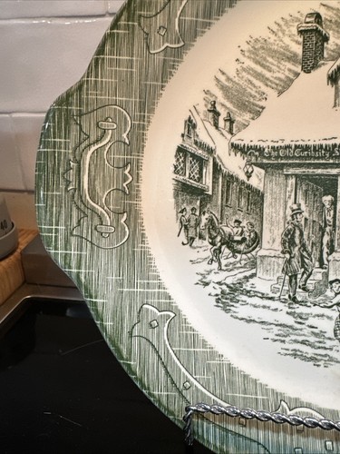 Vintage Rare The Old Curiosity Shop Cake Plate with Handles Green - Picture 5 of 9