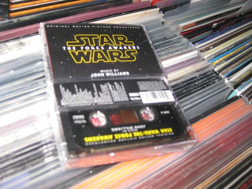 Flipper électronique Star Wars Le Réveil De La Force – Autoportant, Ambiance Garantie !