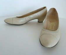 VTG Salvatore Ferragamo Tan Beige Size 7 1/2 AAA Spectator Shoes Made in Italy