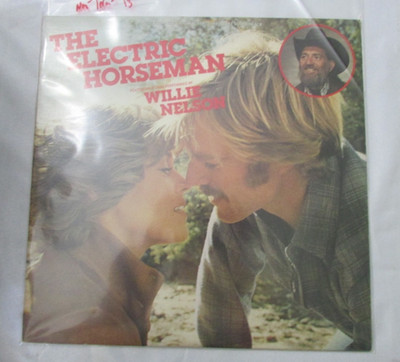 WILLIE NELSON THE ELECTRIC HORSEMAN NM-/NM-  VINYL LP L82