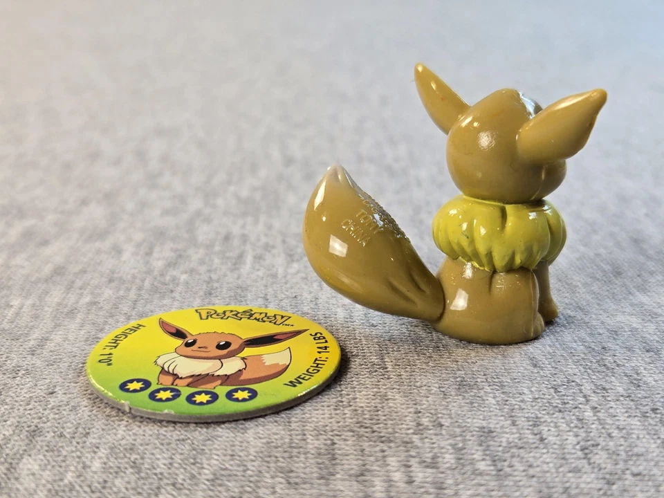 Figura de acción vintage 1998 Pokemon Eevee Tomy con Collector Pog Nintendo #133 Foto 3 de 4