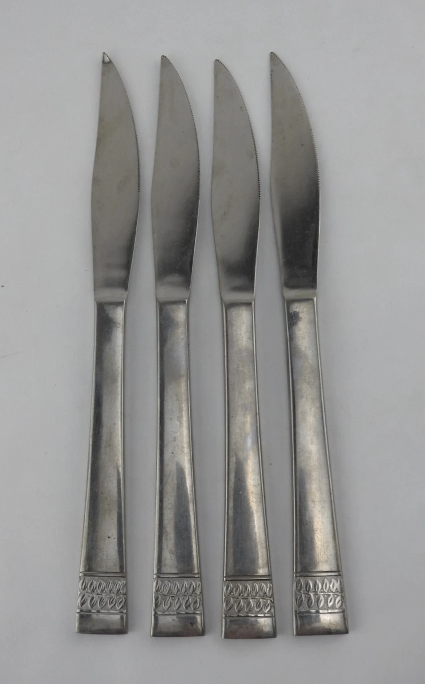 Vintage Empress Stainless Japan Laurel Pattern Serrated Dinner Knives Set 4
