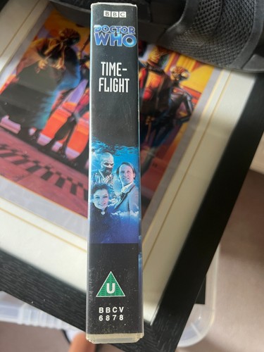 DOCTOR DR WHO BBC VHS VIDEO - TIME-FLIGHT - Picture 2 of 4