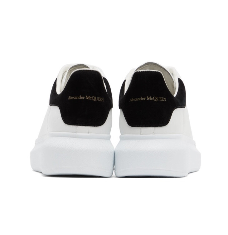 【関税&送料込】Alexander Mcqueen White And Black Oversized Men's Oversized Sneaker in White | Alexander McQueen US