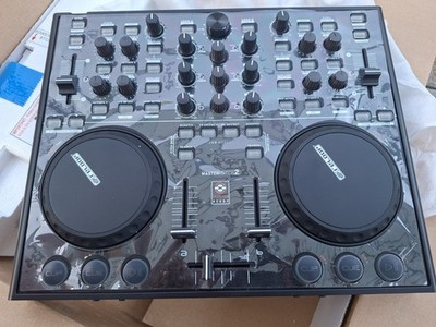 Reloop Digital Jockey 2 Master Edition 2-Deck DJ-Controller + RHP-5 & Bag
