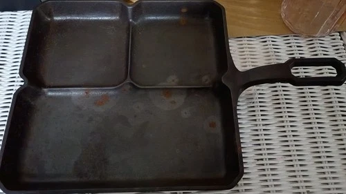 Griswold Colonial Breakfast Skillet #666 Cast Iron