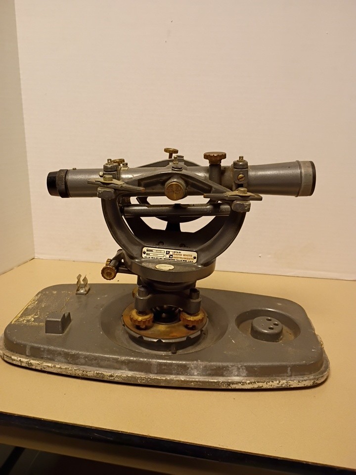 Vintage David White Surveying Transit Universal Realist 8300 w