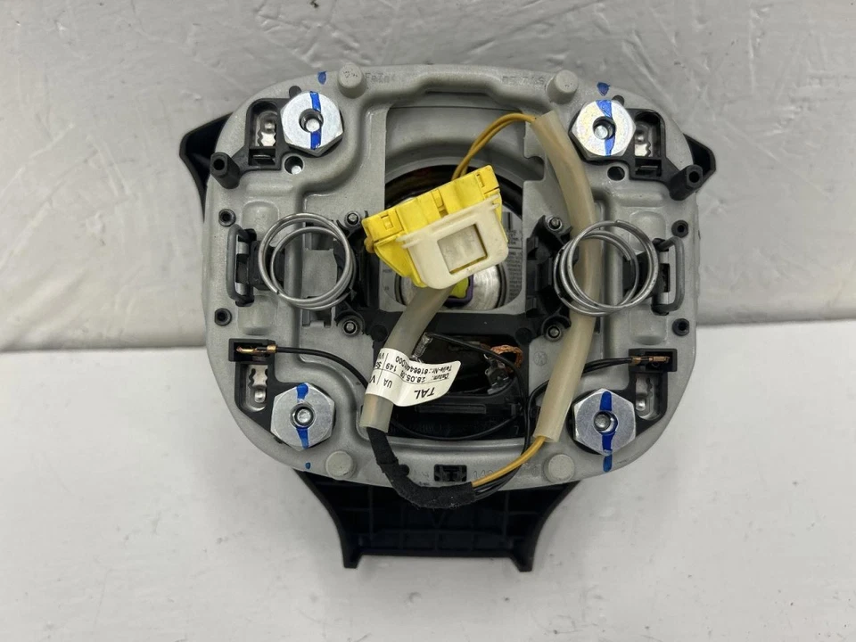 2008-2009 Volkswagen Jetta Air Bag Sedan VIN K 8th Digit Front Driver 3 Spoke  Foto 2 de 4