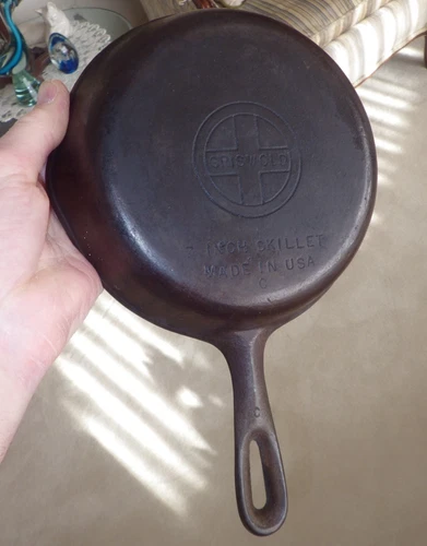 Rare Griswold No.4 Cast Iron 7" Skillet NO ERIE Made In USA C ON BOTTOM