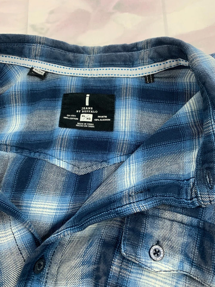 JEANS BUFFALO ( XL ) Men's Collar Shirt  Plaid Tie Dye Wrinkle Blue  button Down - Image 3 of 4