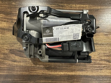 A0993200004 Genuine Oem Mercedes-benz Air Suspension Compressor Unit. A0993200004 Genuine Oem Mercedes-benz Air Suspension Compressor Unit.