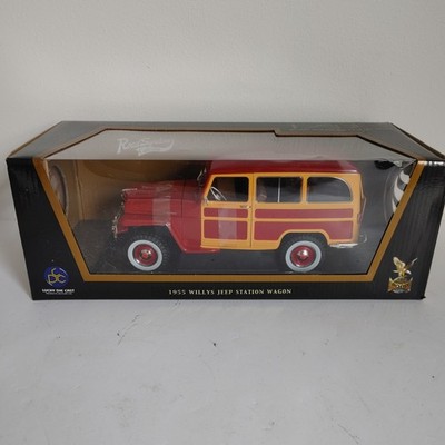 1955 WILLYS JEEP STATION WAGON 1:18 ROAD SIGNATURE OPENING HOOD