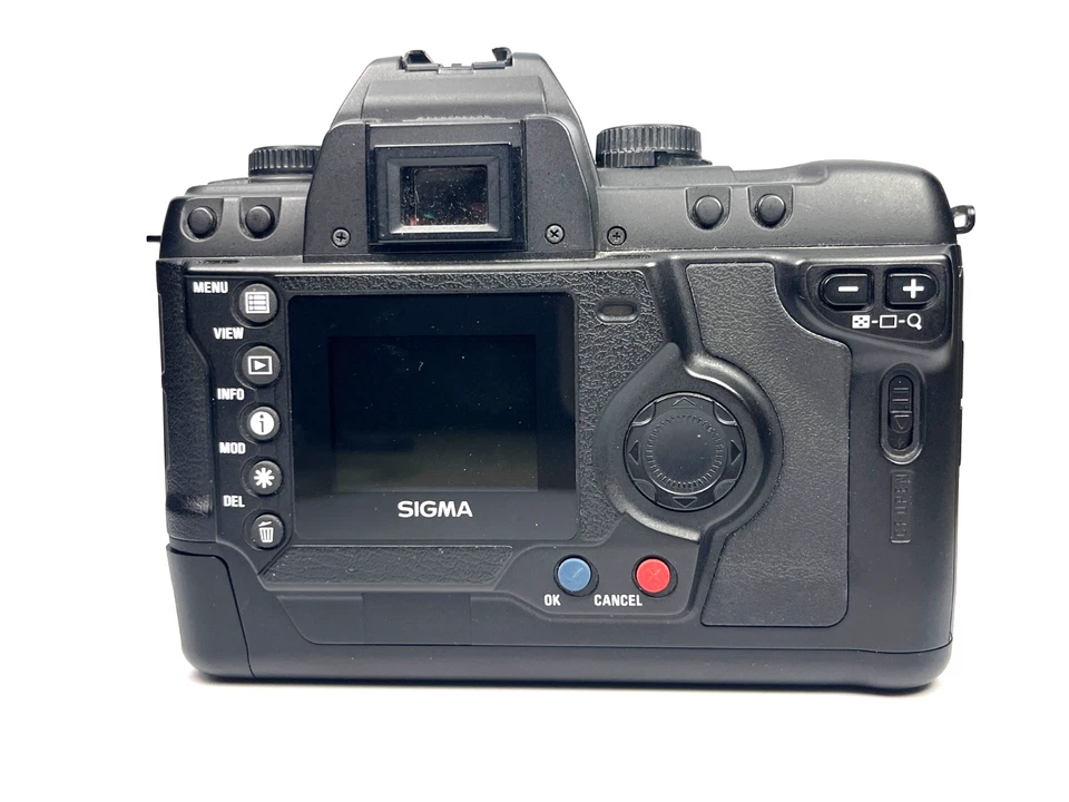 Sigma SD10 Digitalkamera mit Sigma 18-50mm - Bild 4 von 4