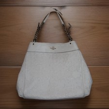 Coach Shoulder Bag Ivory Chain Strap Gold Hardware Embossed Logo Inner Pockets