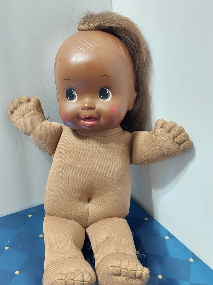 LOTE VINTAGE DE 2 MUÑECAS BEBÉ AFROAMERICANAS - 9" MATTEL Y 11.5" CITITOY Foto 3 de 4