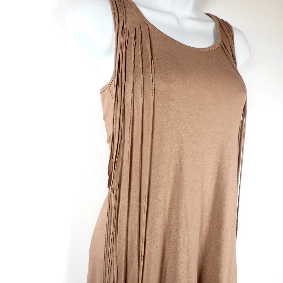 Camiseta sin mangas Lola larga con flecos tostados topo talla XS espalda deportiva boho neutro marrón claro Foto 2 de 4