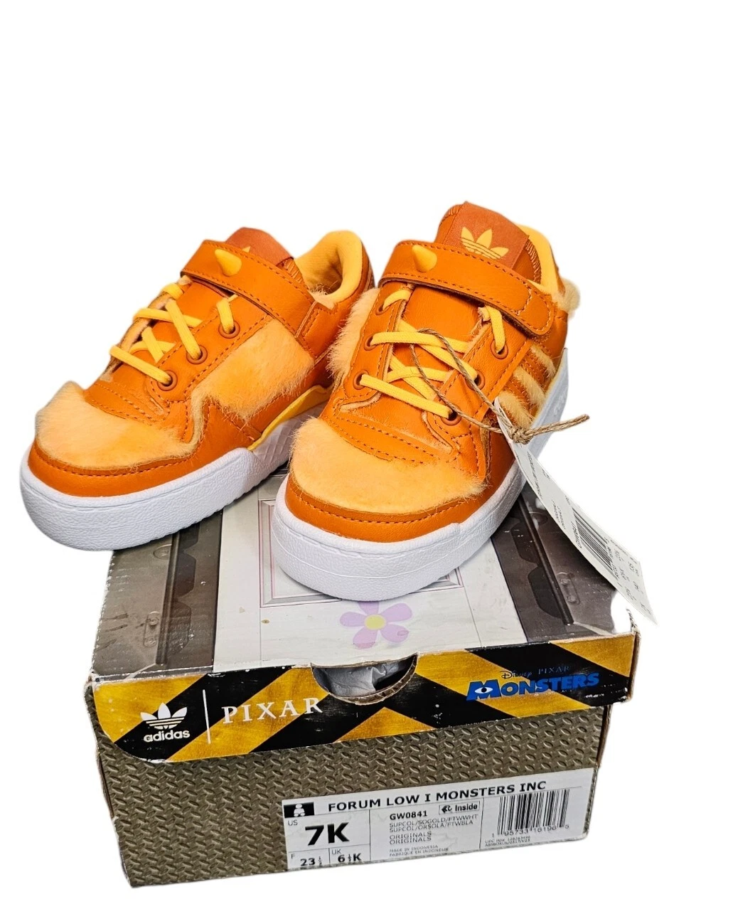 Sneakers Adidas Forum Low Monsters INC per bambini Mismatch taglia 7k e 6 1 2k nuove