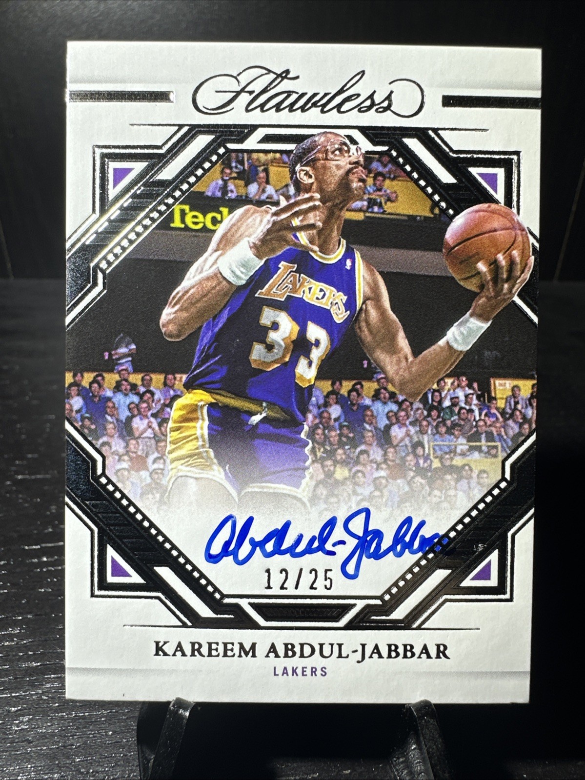 2022-23 Panini Flawless - Kareem Abdul-Jabbar Flawless Finishes Auto #FF-13 /25