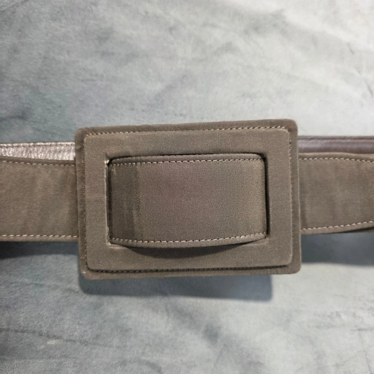 Oscar de la Renta Womens Brown Fabric Covered Buckle Leather Lined Belt USA Made Oscar de la Renta Belts for Women | The RealReal main image 3