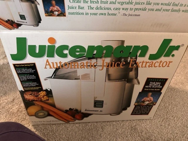 THE JUICEMAN JR. PRO SERIES MODEL 210-NEW IN BOX