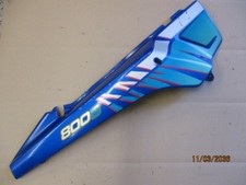 Cache latéral droit pour Suzuki 800 DR - SR43A