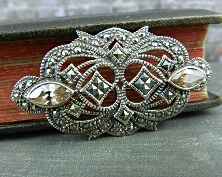 Vintage Art Deco 925 Sterling Silver & Marcasite Brooch Pin  display picture 1
