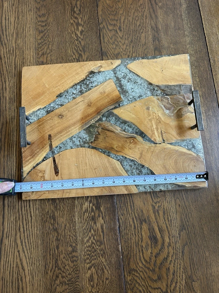 Bandeja epoxi transparente morrena madera castaño Pier1 Imports vintage con asas Foto 3 de 4