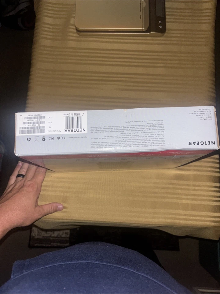 Netgear N600 Wireless Dual Band Router WNDR3400 Sealed New - Image 3 of 4