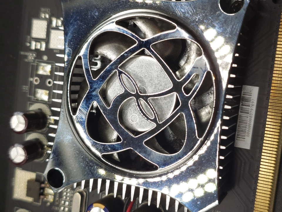 Nvidia Geforce 8400gs 512MB DDR2 TV DVI PCI-E Retro Gaming Win XP Graphics Card - Image 4 of 4