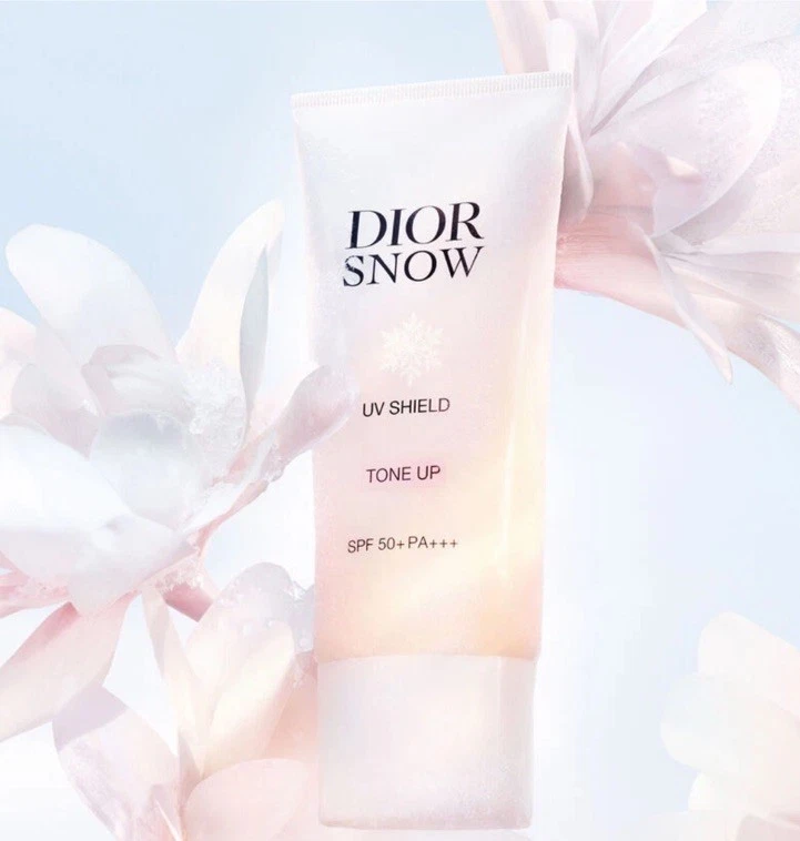 DIOR Diorsnow Protector UV Tonificación Tintado Cuidado de la Piel SPF50+ PA+++ 30mL Foto 4 de 4
