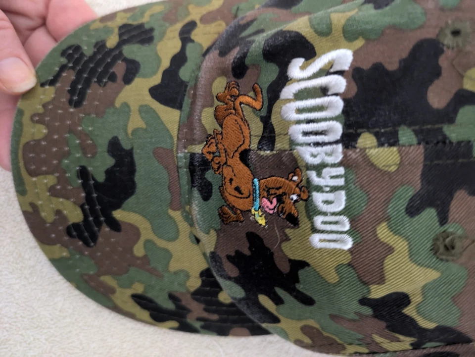 Gorra de béisbol vintage Scooby-Doo camuflada ajustable con tirantes bordada... Foto 2 de 4