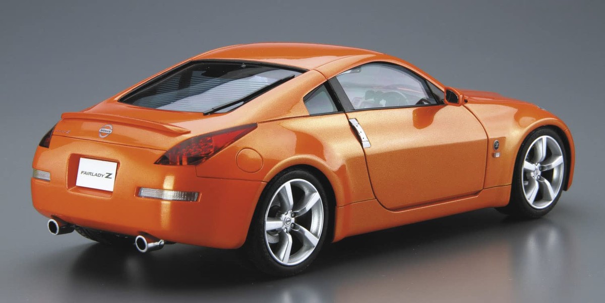 Aoshima Nissan Z33 FAIRLADY Z 1/24 Scale Version ST 2007