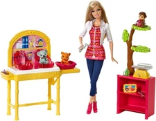 Barbie Careers Zookeeper Doll and Playset
