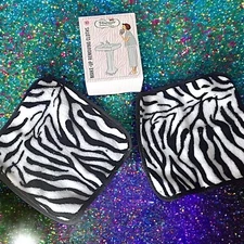 The Vintage Cosmetic Company MakeUp Removing Cloths 2Pack Zebra Print New In Box