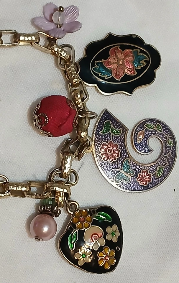 Pulsera Con Dijes Cloisonne Plata (1 Alpaca) Corazón Hinchado Etc De Colección Foto 4 de 4