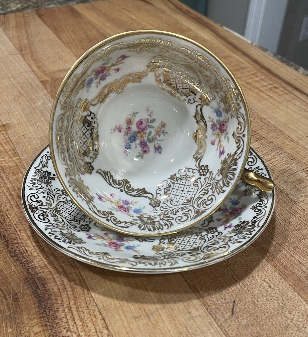 Vintage Porcelain Bavaria Elfenbein Porzellan Teacup & Saucer