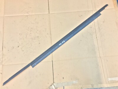 AUDI A4 B8 8K SEITENTÜR GLAS ZIERLEISTE VORNE LINKS 8K0837477