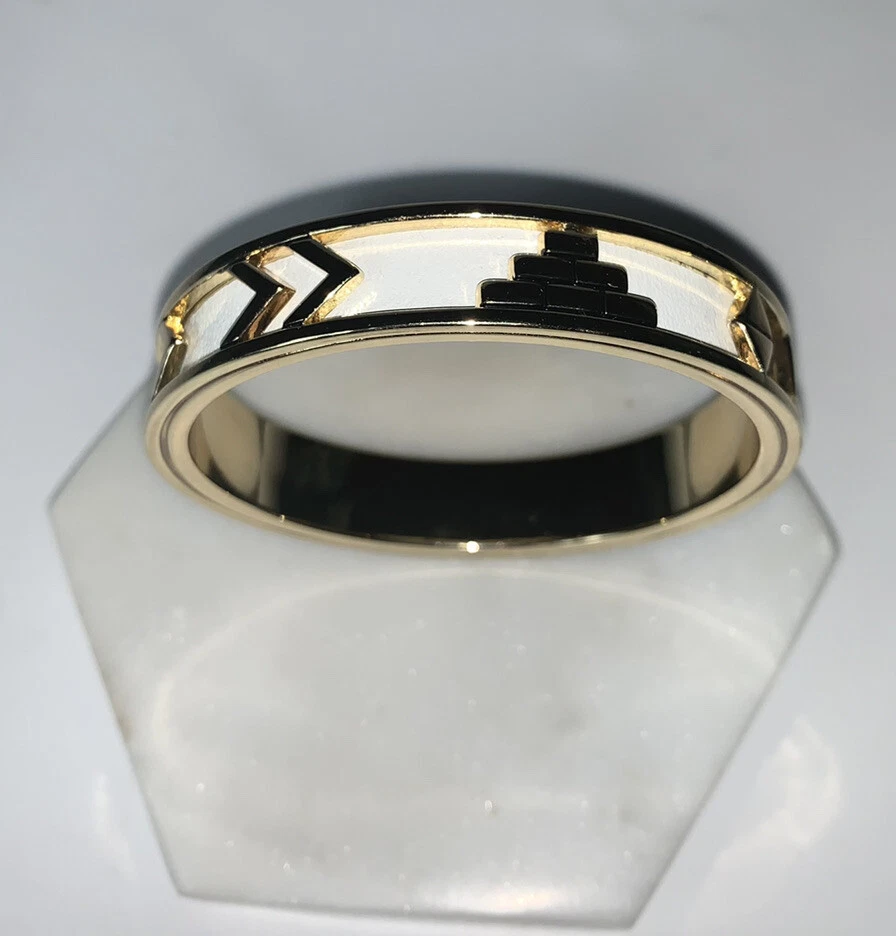 HOUSE OF HARLOW 1960 Aztec Gold Tone White Leather Bangle Bracelet