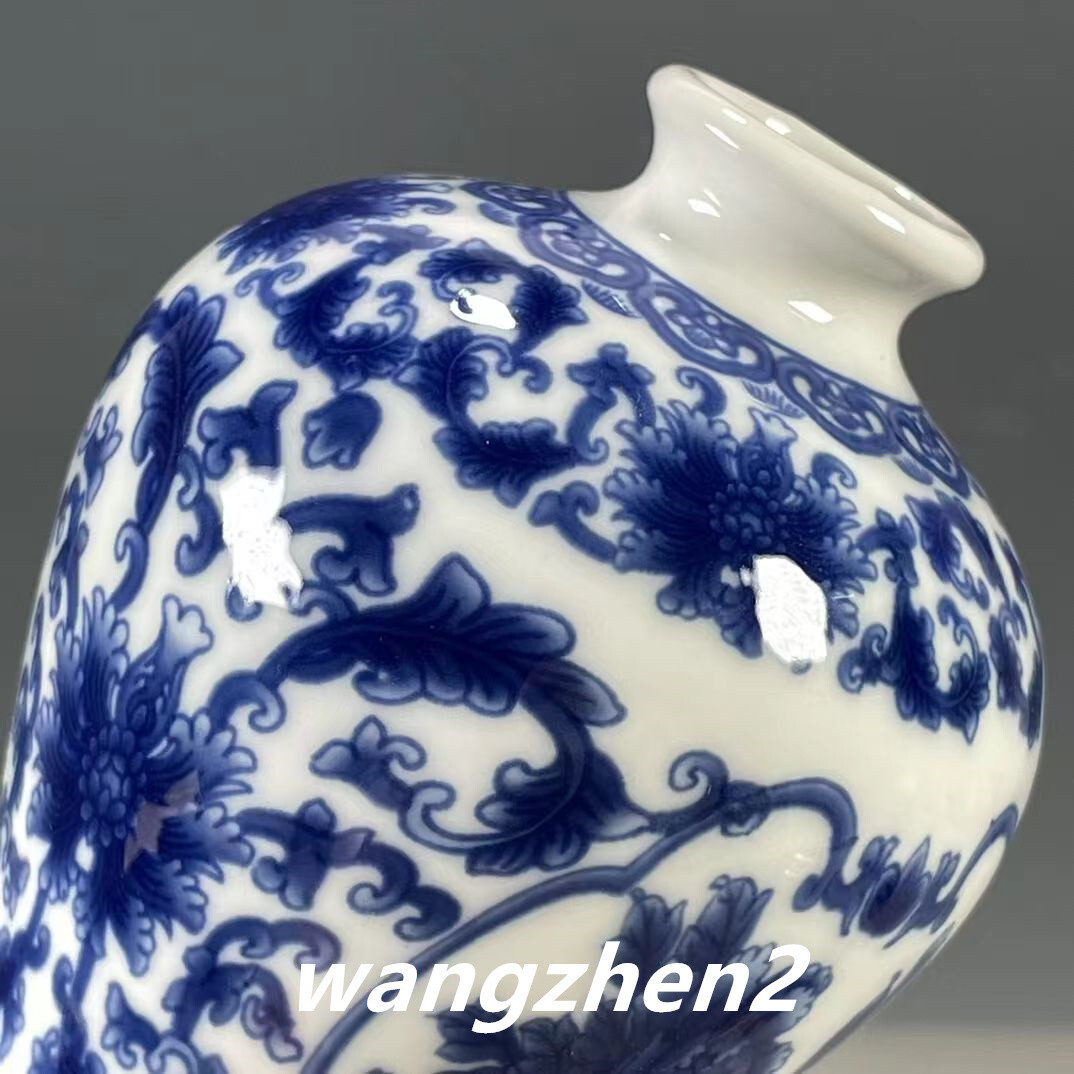Exquisite Chinese Porcelain Blue and White Porcelain Flower & Bird