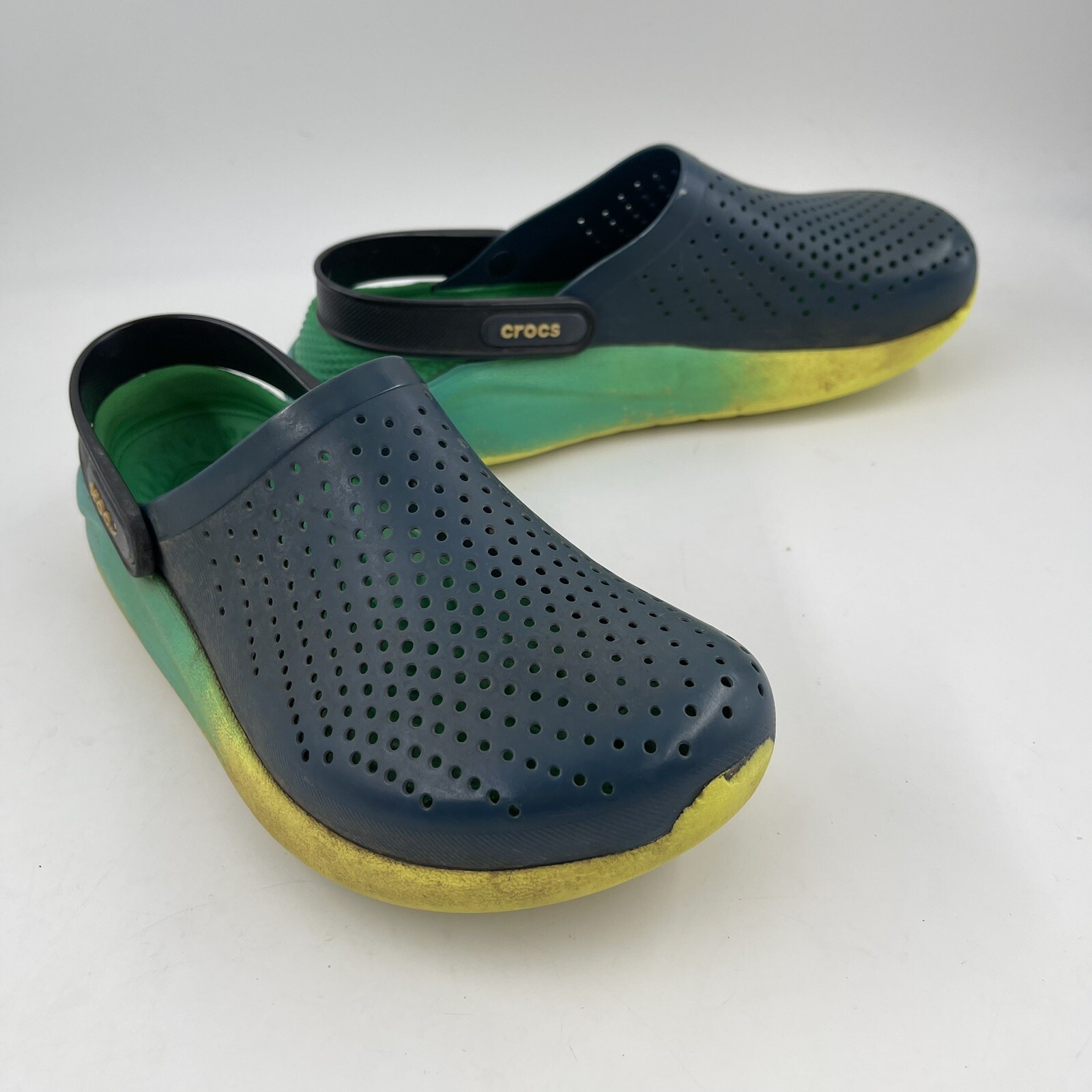 Crocs Unisex Kids Croslite Multicolor Lightweight Clogs Mules Shoes - Size 5 Y