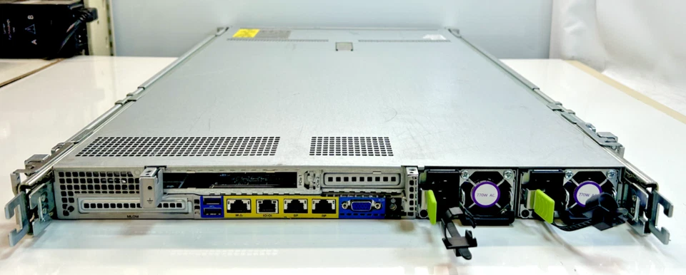 Cisco UCS C220 M4 1U Rack Server 1x Xeon E5-2609 v3 @ 1.90GHz 32 GB RAM - Image 3 of 4