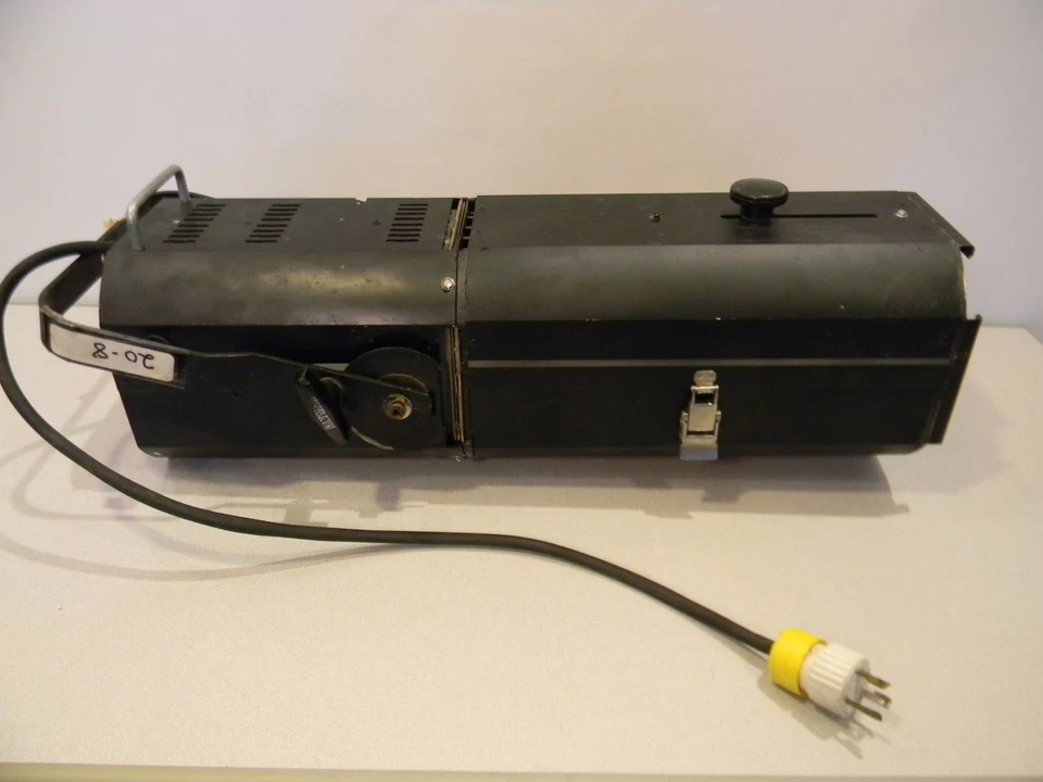 Altman 1KL6-20 Ellipsoidal Theater Stage Light Fixture 20° Beam w/New 1000W Lamp - Image 2 of 3