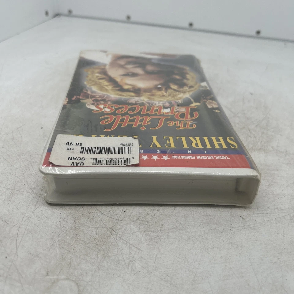 The LIttle Princess (VHS, 1994) Clamshell NEW SEALED Shirley Temple Cesar Romero - Image 4 of 4