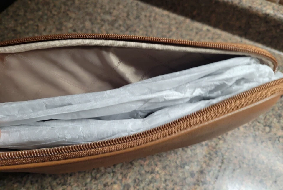 Michael Kors Brown Leather iPad Zippered Case New Tablet Holder - Image 4 of 4